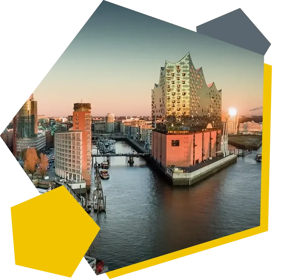 AM GmbH location Hamburg Idyllic view of the Elbphilharmonie concert hall and harbour city in Hamburg at sunrise