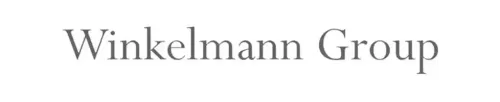 Winkelmann Logo Schriftzug Winkelmann Group in grauer, stilistischer Serifenschrift.